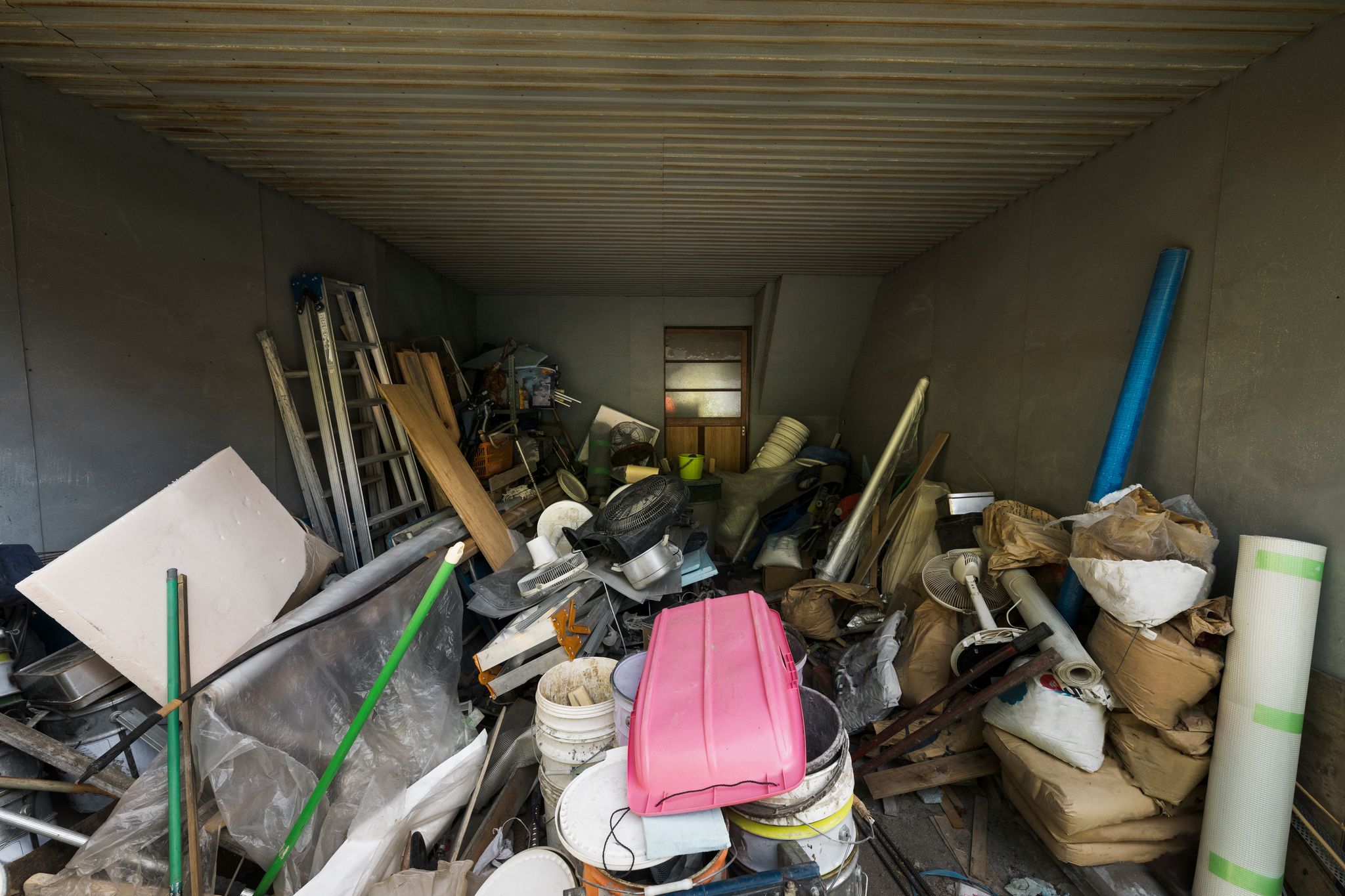 liquidation warehouse