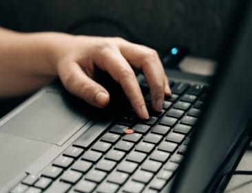 공사합동기업은 정부와 민간 부문이 전략적 파트너십을 통해 자본, 기술력, 운영 역량을 공유하며 특정 사업을 공동으로 수행하는 협력적 기업 구조입니다.