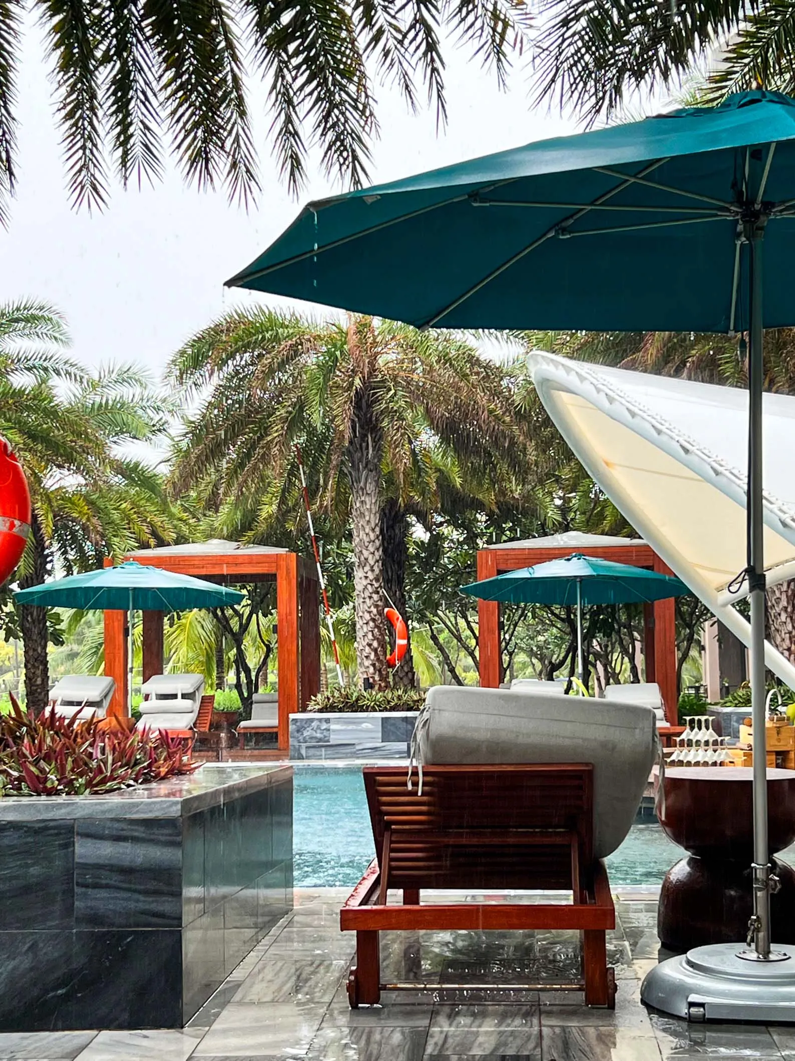 nha trang rainy 비오는 나트랑