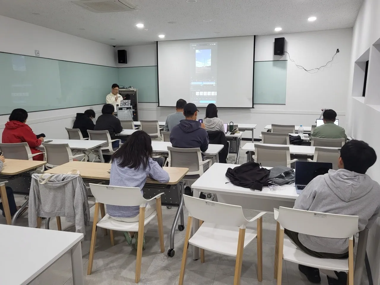 현장 스케치 - 유튜브 전략, 기획부터 수익화까지