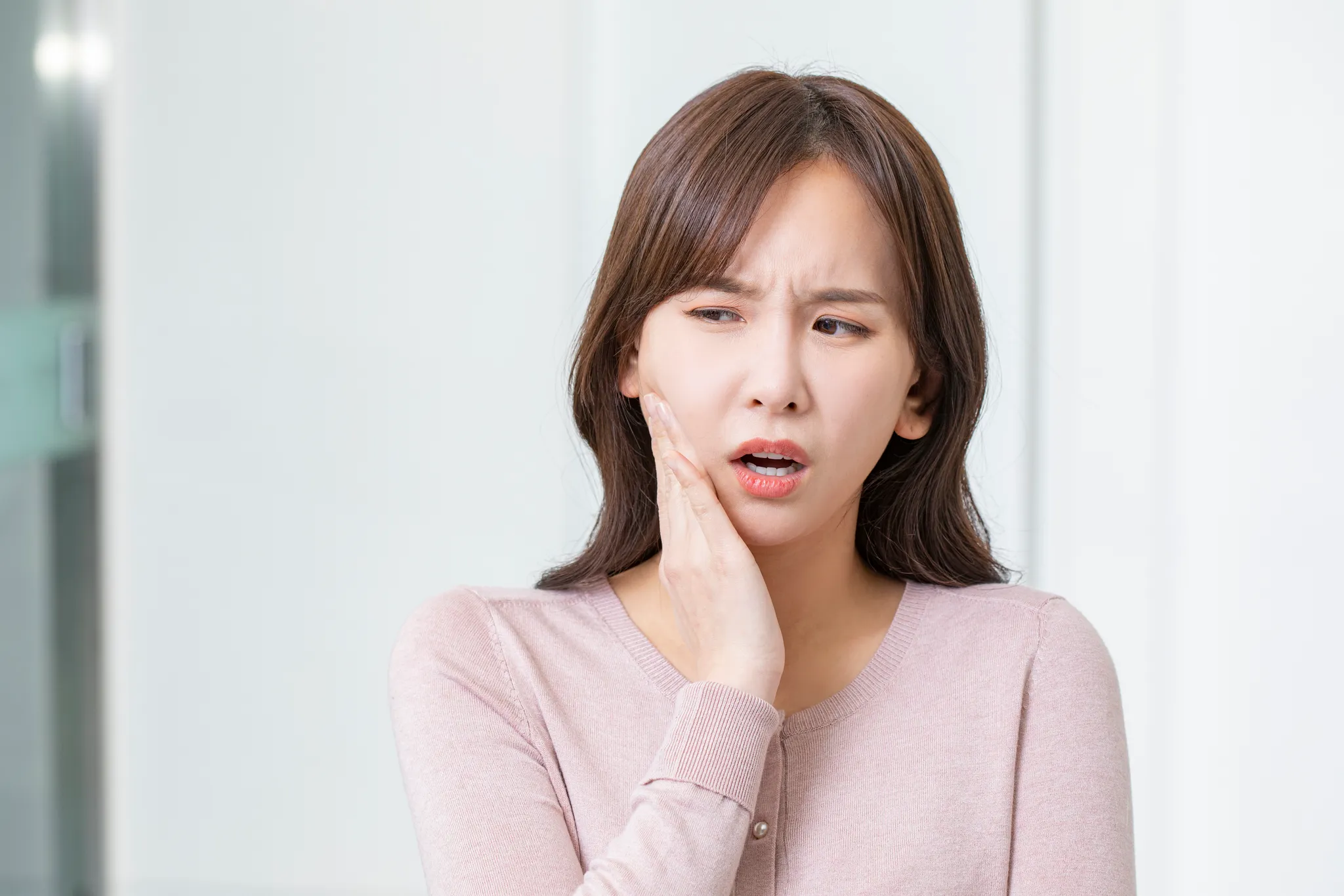 김포치과 임플란트 후 이갈이 방치하면 위험? 수명 지키는 법