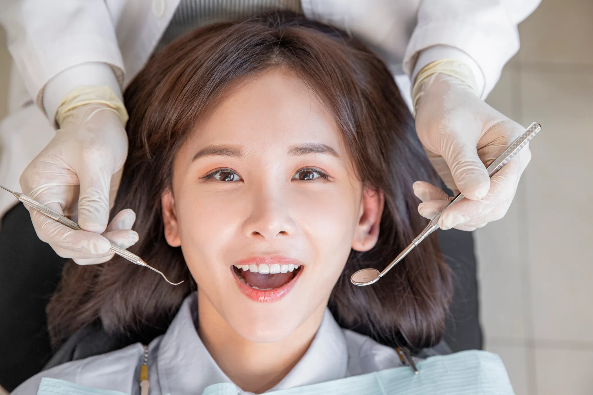 김포치과에서 알려주는 치아 흔들림 원인과 치료 방법