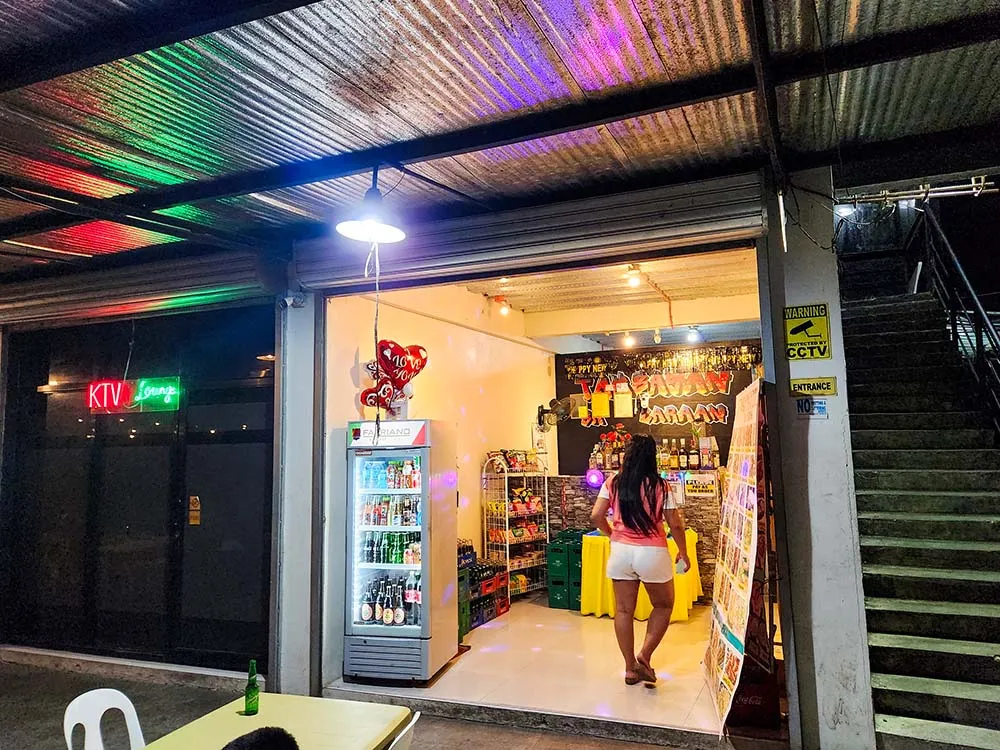 세부 릴로안 CARaan AVENUE 1층에 있는 가게