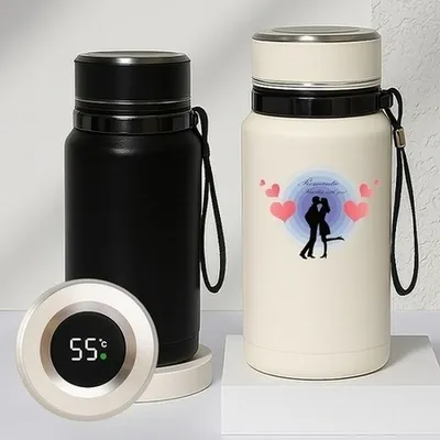 신형 리얼316 온도표시 텀블러 600ml. 의료용 316 스테인리스 내벽과 뚜껑 터치식 LED 온도 표시 기능이 특징인 고급 기업 판촉용 텀블러 이미지.