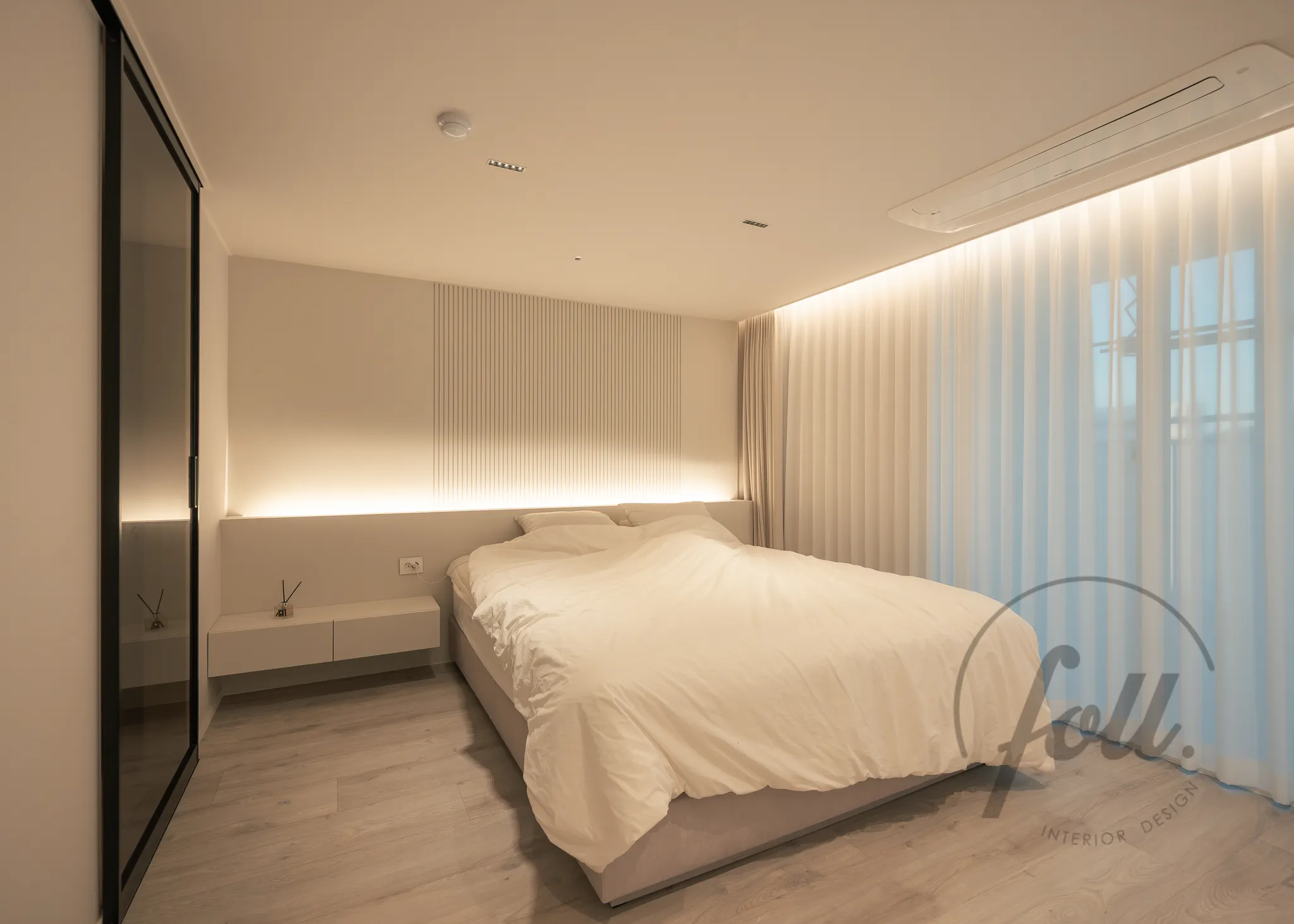 침대 헤드를 제작하여 아늑한 안방 인테리어