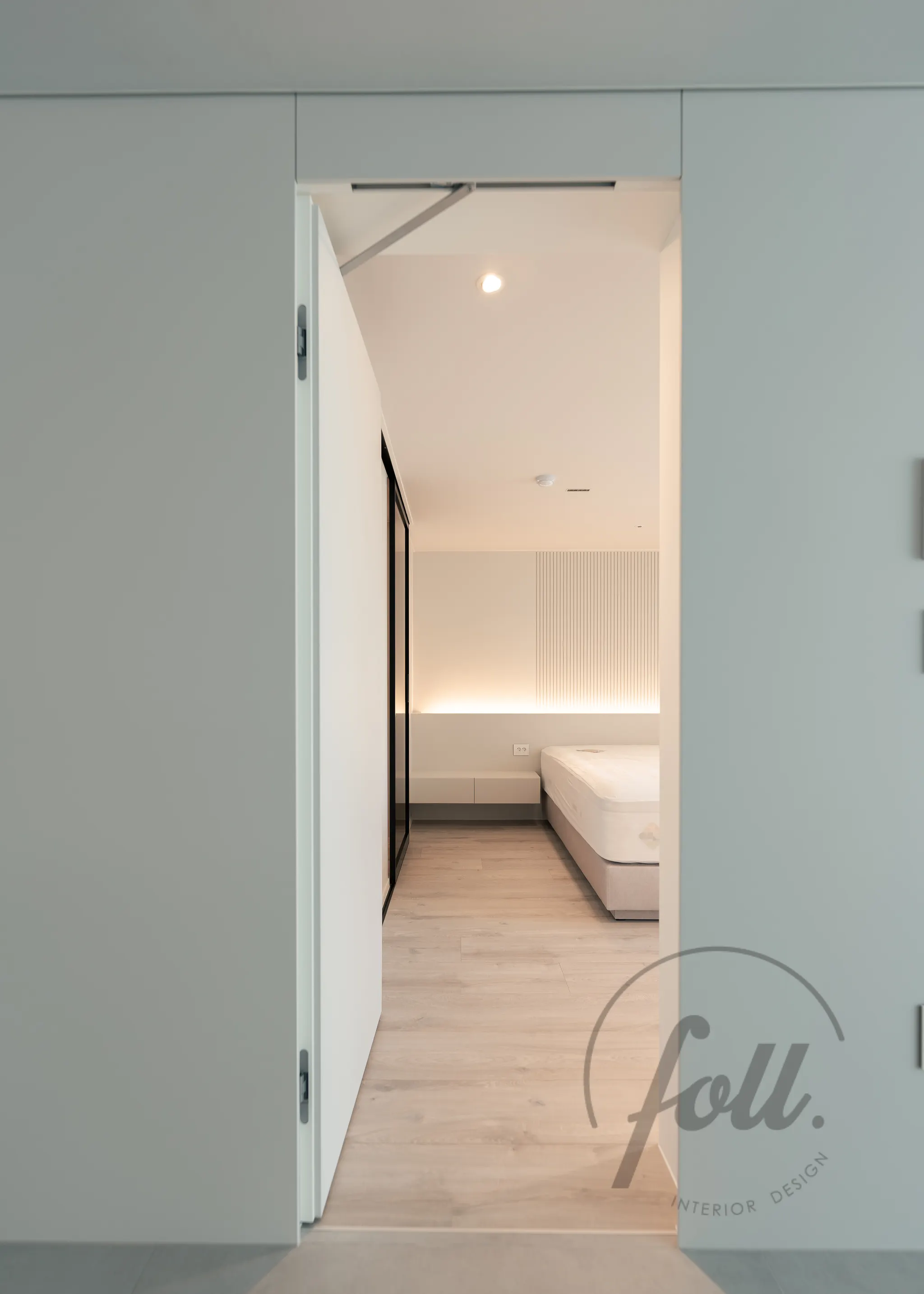 여수 대성베르힐 인테리어 - 히든도어로 안방 입장