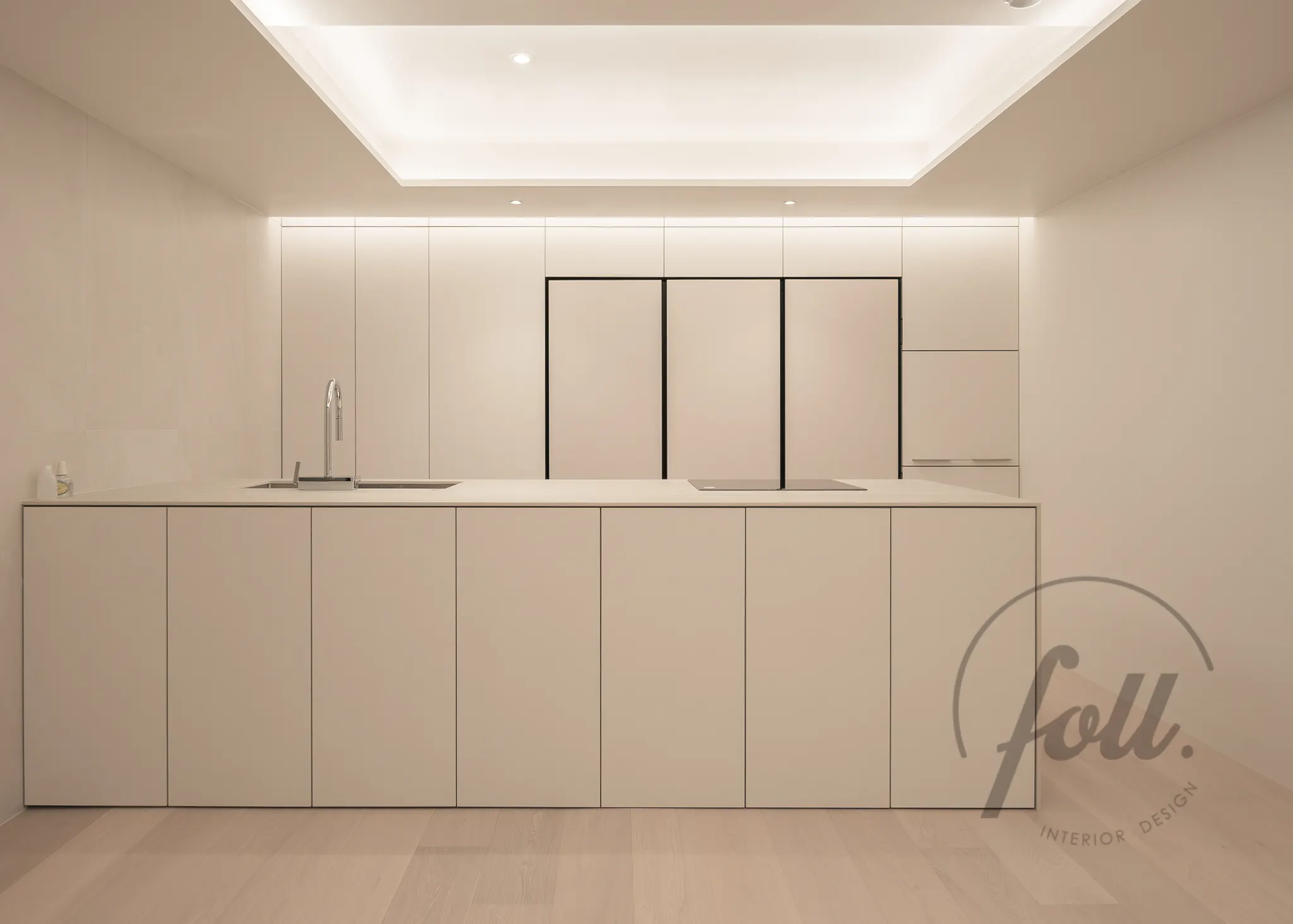 조명을 켰을때 주방 인테리어