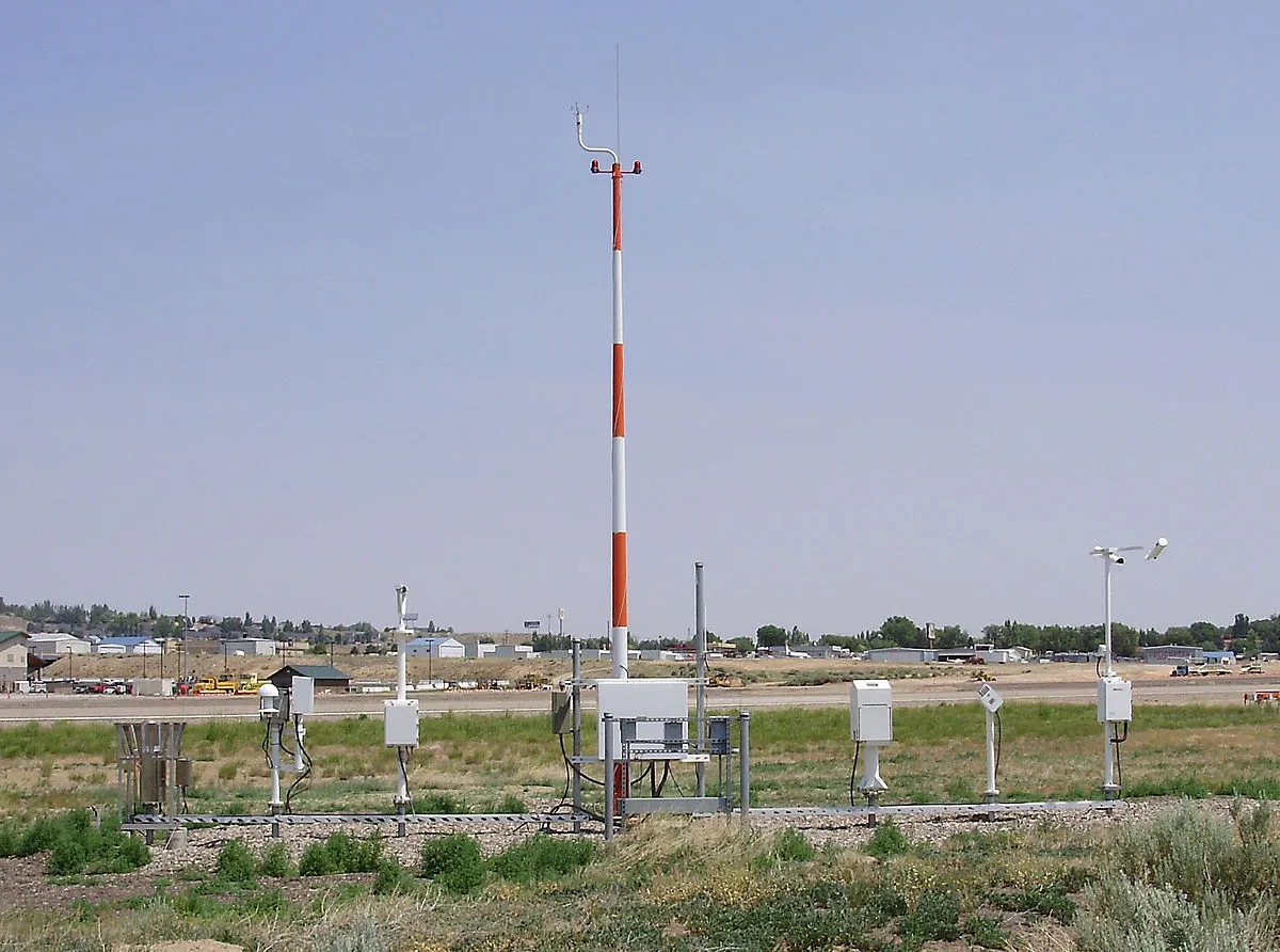 자동기상관측장비 (Automated Airport Weather Station)