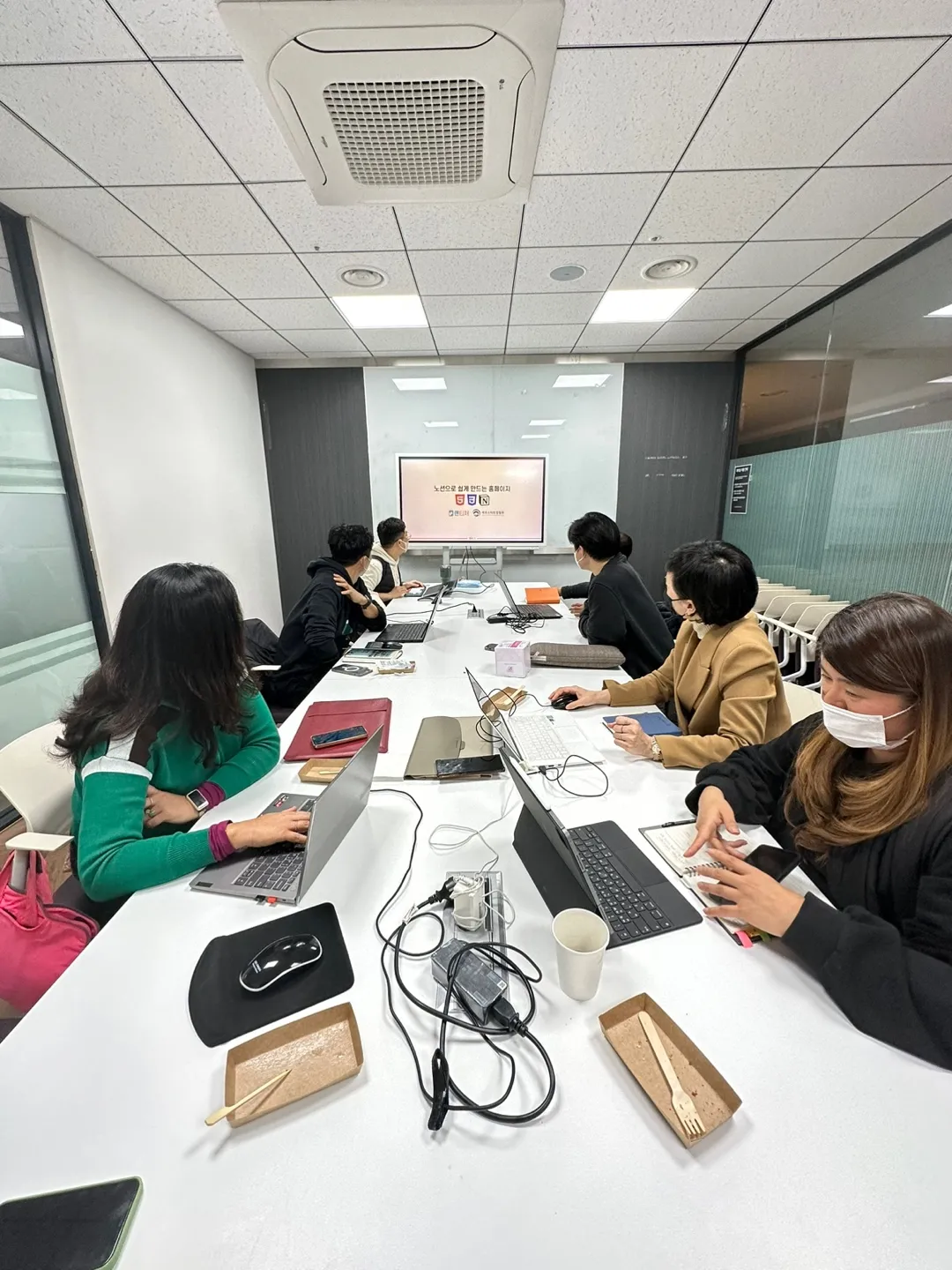 현장 스케치 - 노션으로 쉽게 만드는 홈페이지