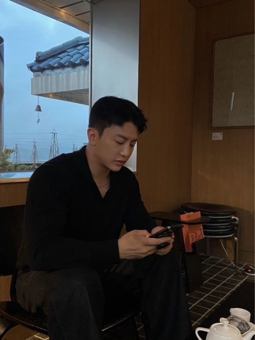 대학 총학생회장 출신으로 당시 ‘500 대 500 미팅’ 성사 후 이 사업에 뛰어들었다는 안재원 큐피스트 대표. (큐피스트 제공)